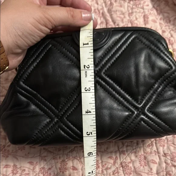 Tory Burch Black Quilted Women's Bag - Picture 11 of 12